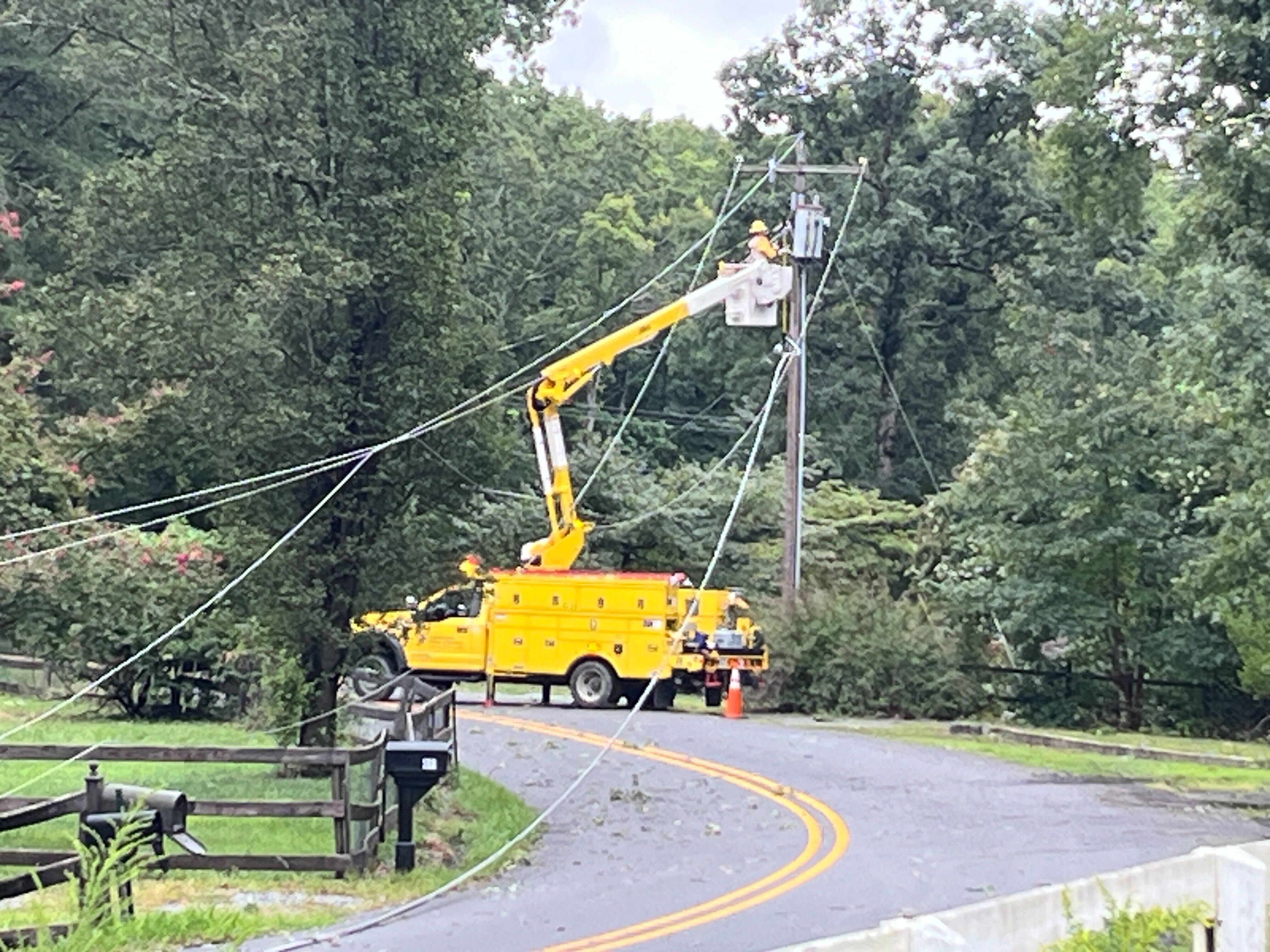 Truck fixing damage