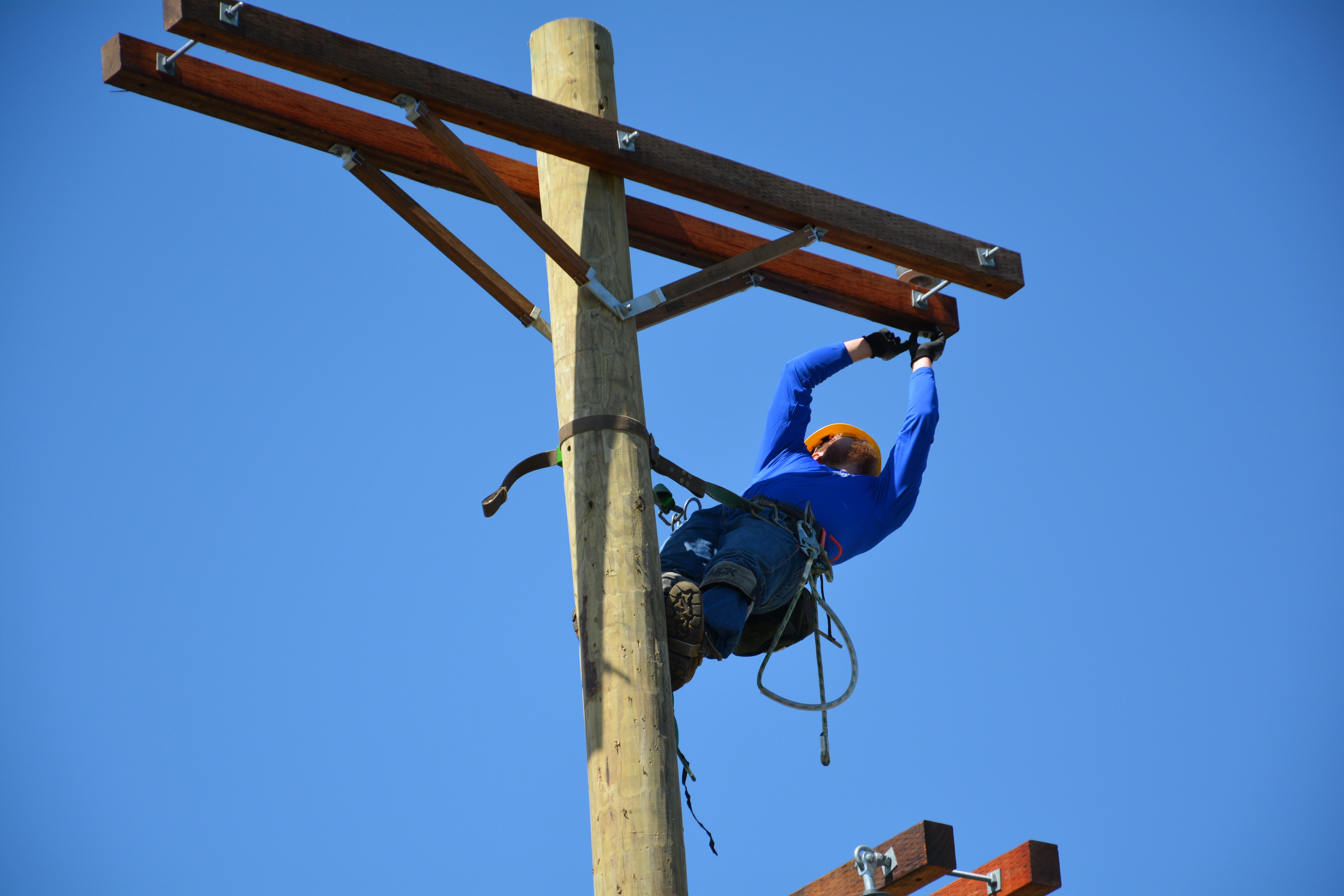Linemen Working