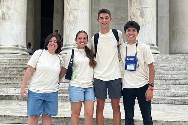 Youth Tour Group Pic