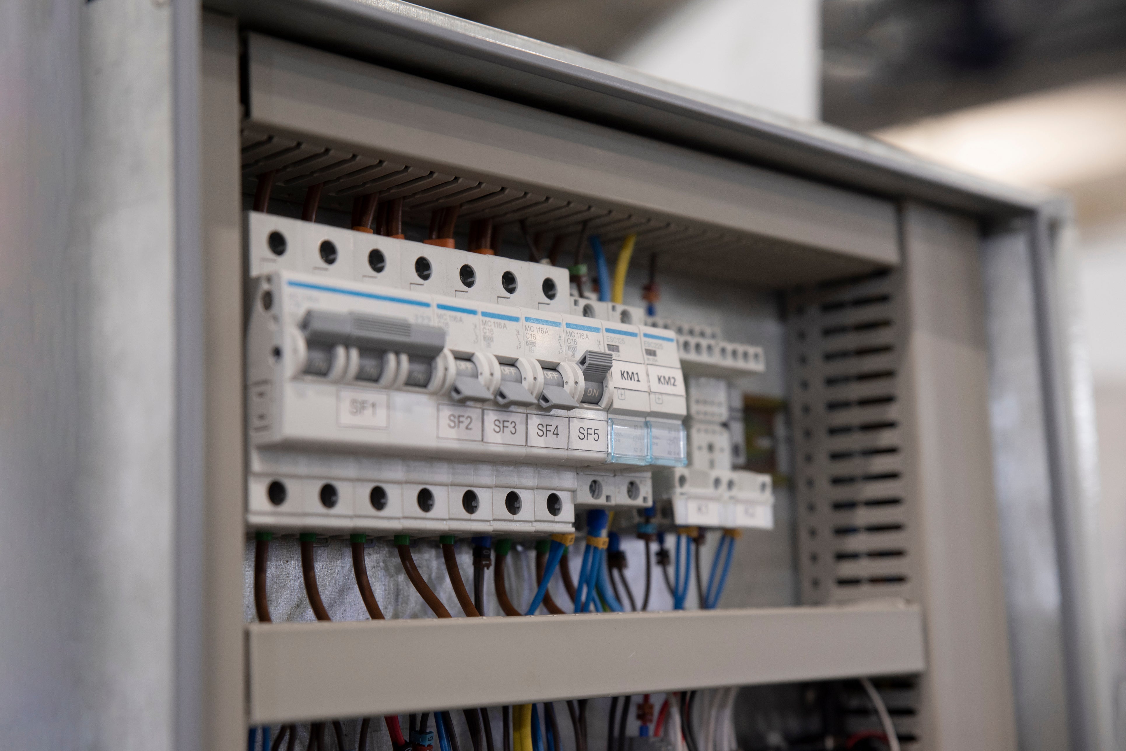 Electrical breaker panel